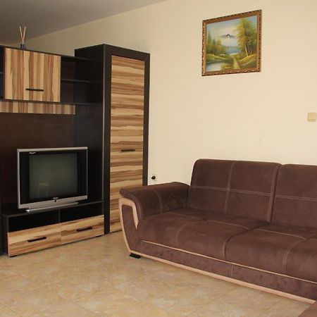 Ivtour Apartments In Yalta Complex Aranyhomok Kültér fotó