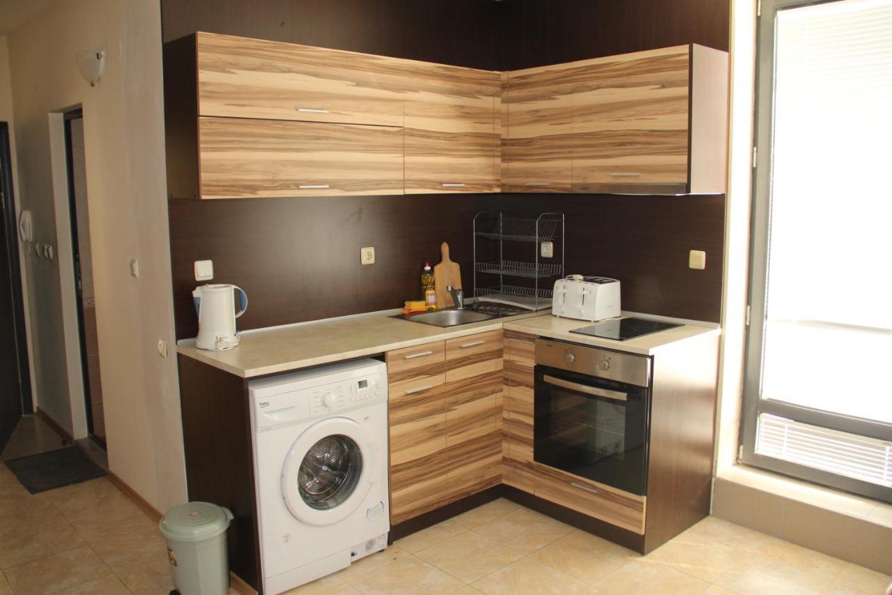 Ivtour Apartments In Yalta Complex Aranyhomok Kültér fotó