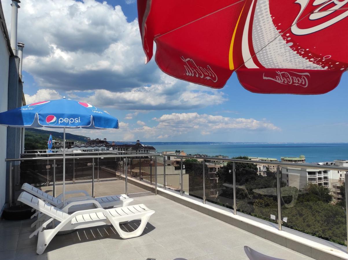 Ivtour Apartments In Yalta Complex Aranyhomok Kültér fotó