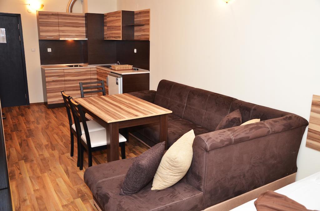 Ivtour Apartments In Yalta Complex Aranyhomok Szoba fotó