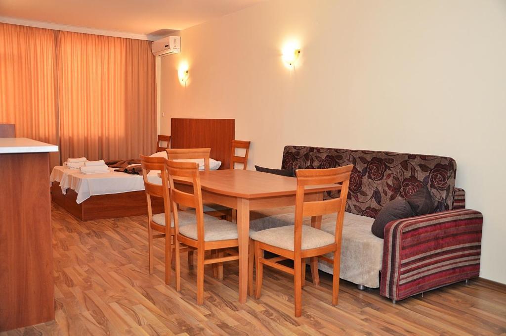Ivtour Apartments In Yalta Complex Aranyhomok Szoba fotó