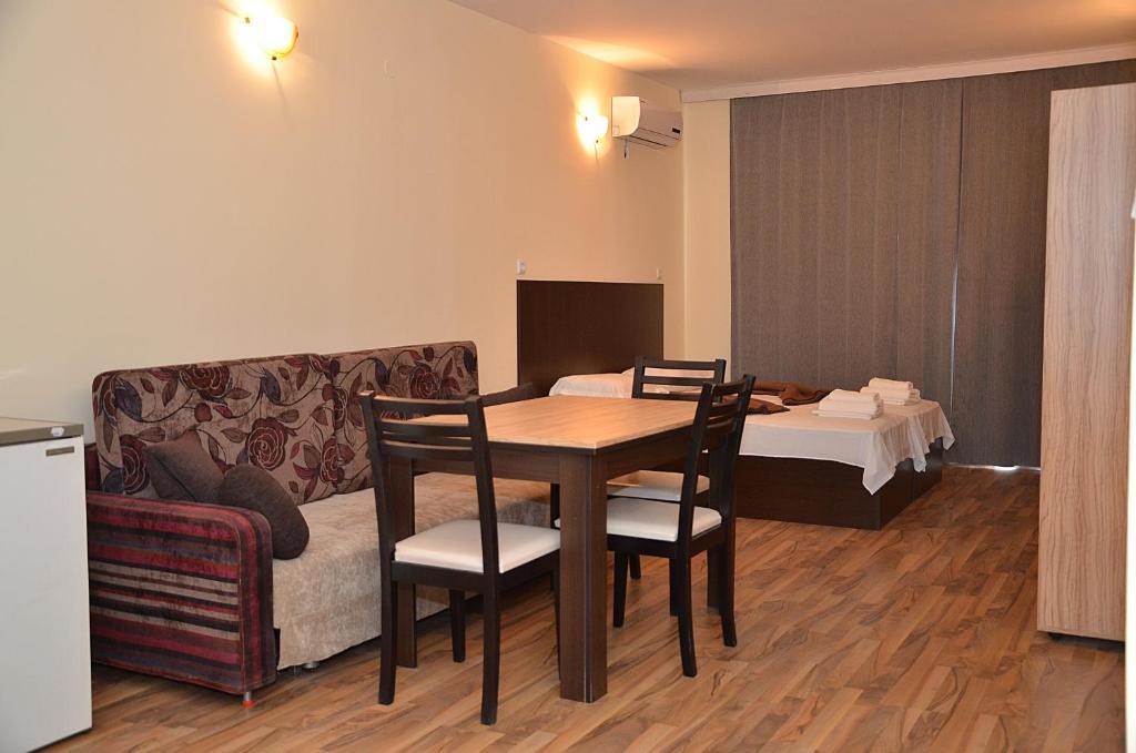 Ivtour Apartments In Yalta Complex Aranyhomok Szoba fotó